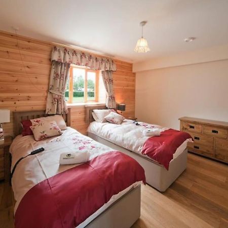 Beech Tree Eco Lodge 브레컨 외부 사진