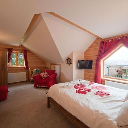 Beech Tree Eco Lodge 브레컨 외부 사진